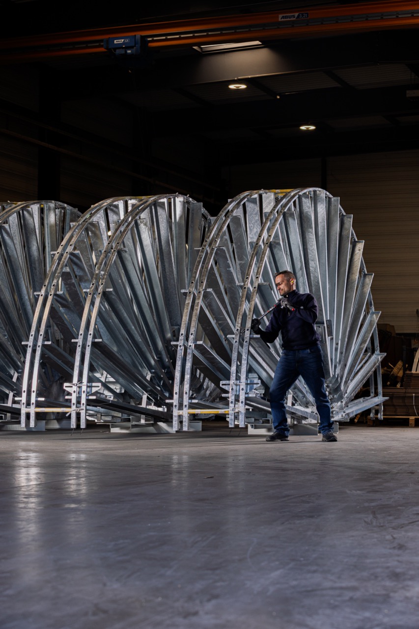 Traitement des pièces métalliques